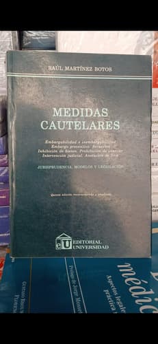 Medidas Cautelares / Raúl Martinez Botos